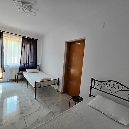 Z Villa Бухарест Екстер'єр фото